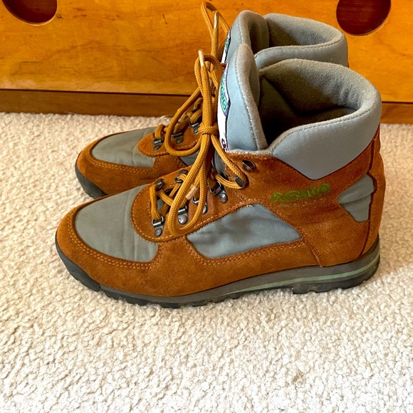 Asolo Shoes Asolo Vintage Rare Hikers Hiking Boots Vibram Soles